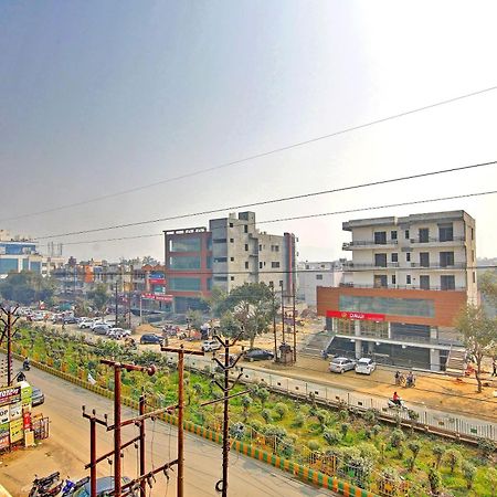 Hotel O Yash Hotel Ghaziabad Dış mekan fotoğraf