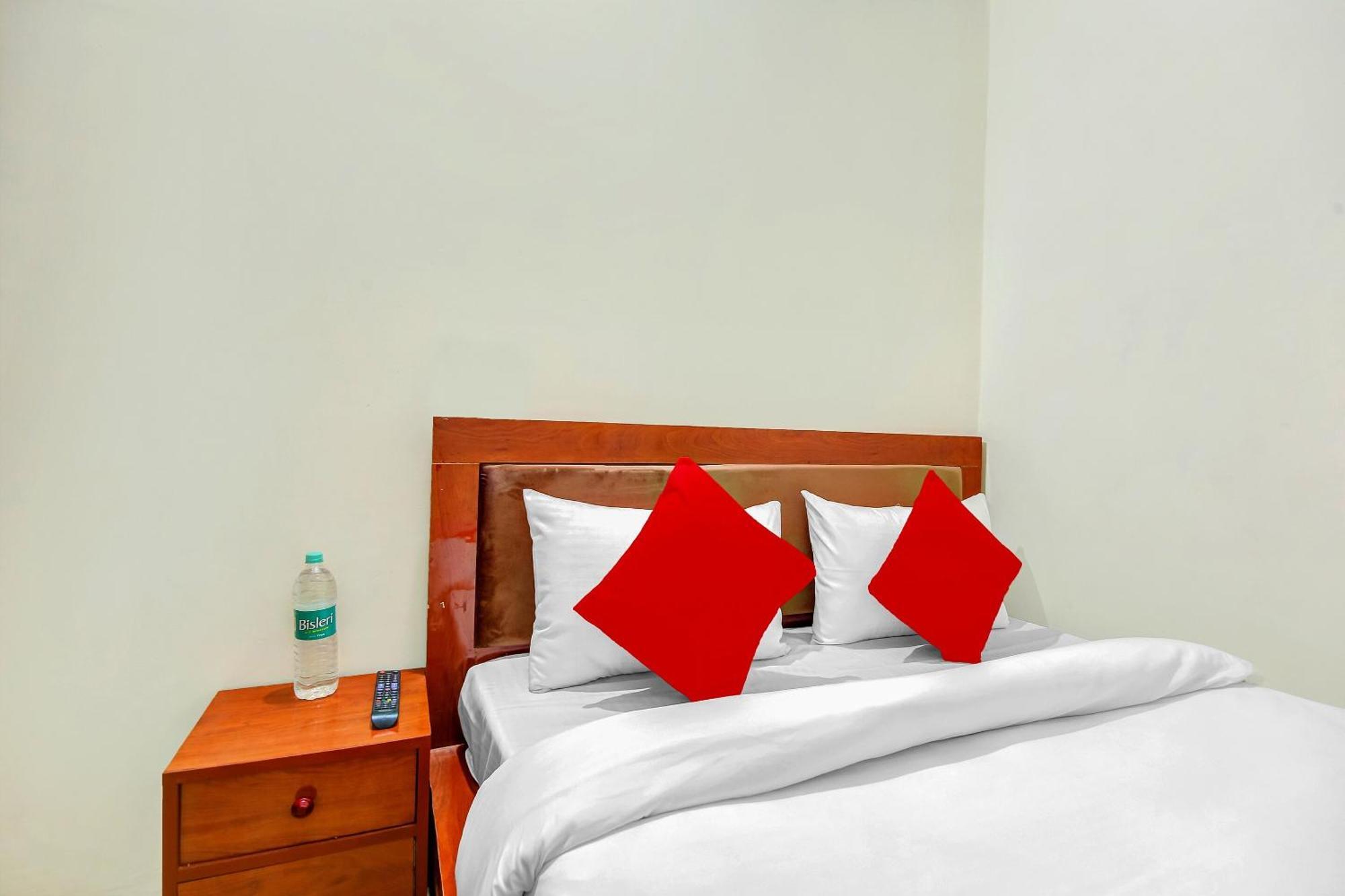 Hotel O Yash Hotel Ghaziabad Dış mekan fotoğraf