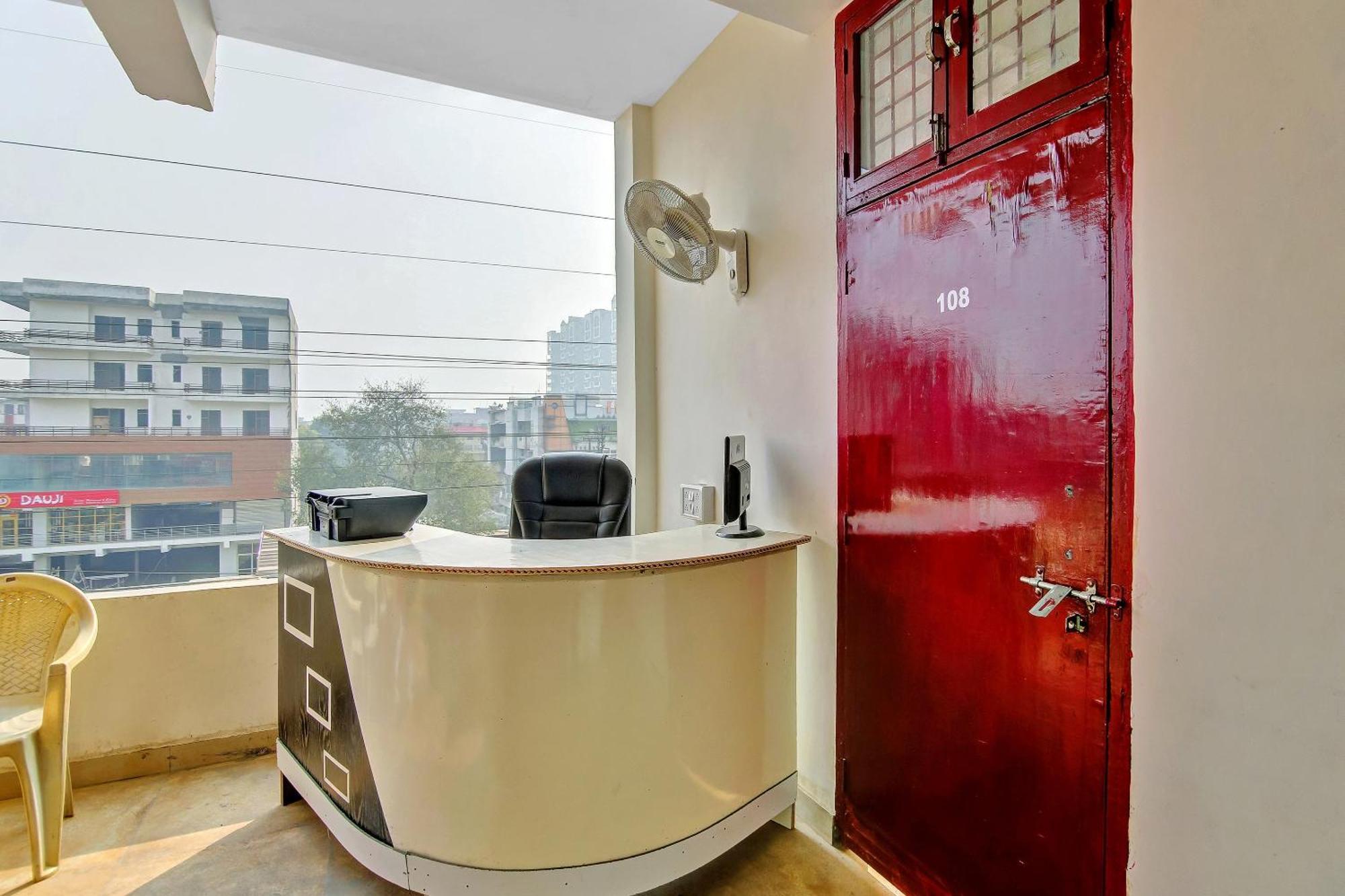 Hotel O Yash Hotel Ghaziabad Dış mekan fotoğraf
