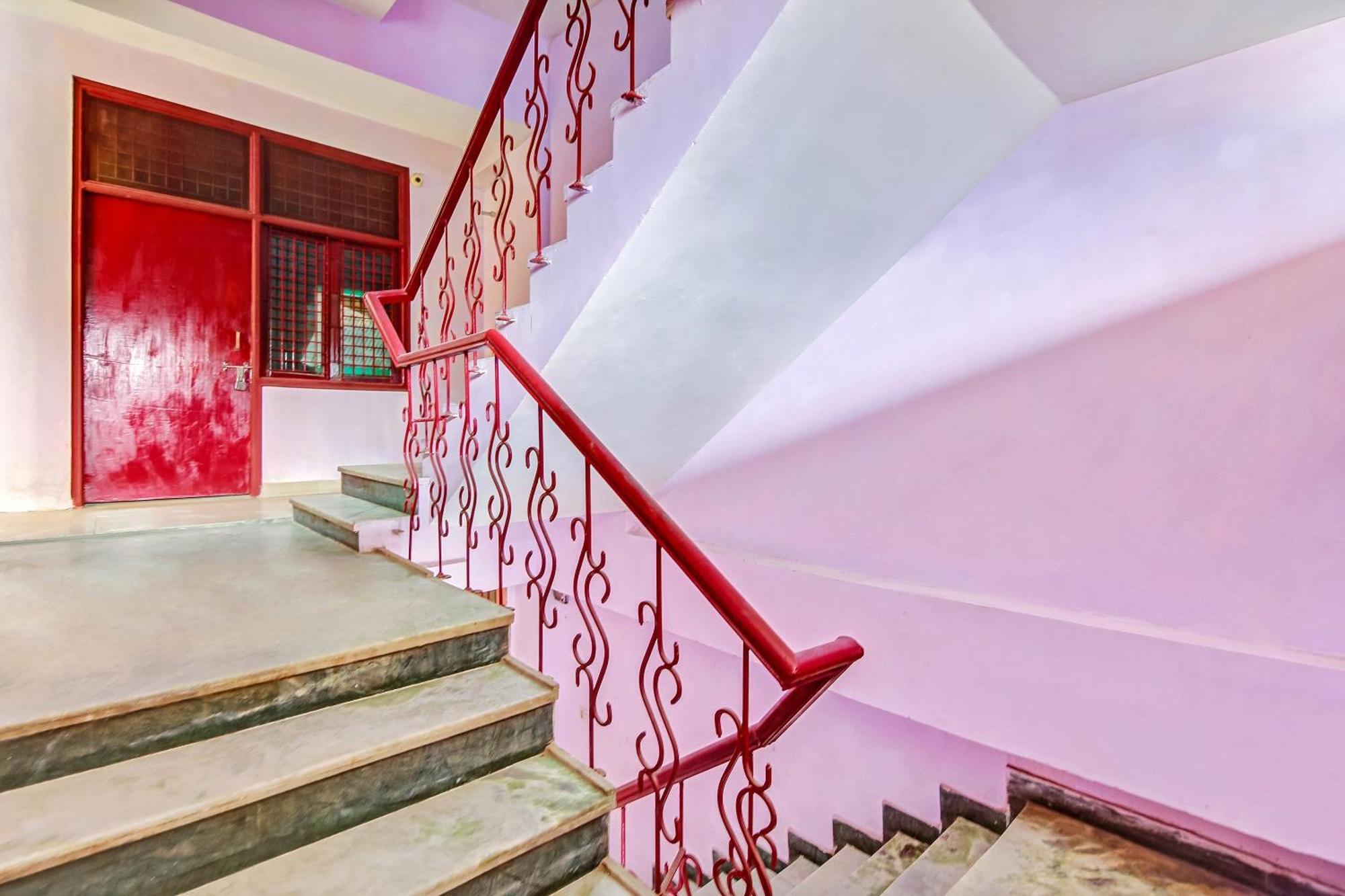 Hotel O Yash Hotel Ghaziabad Dış mekan fotoğraf
