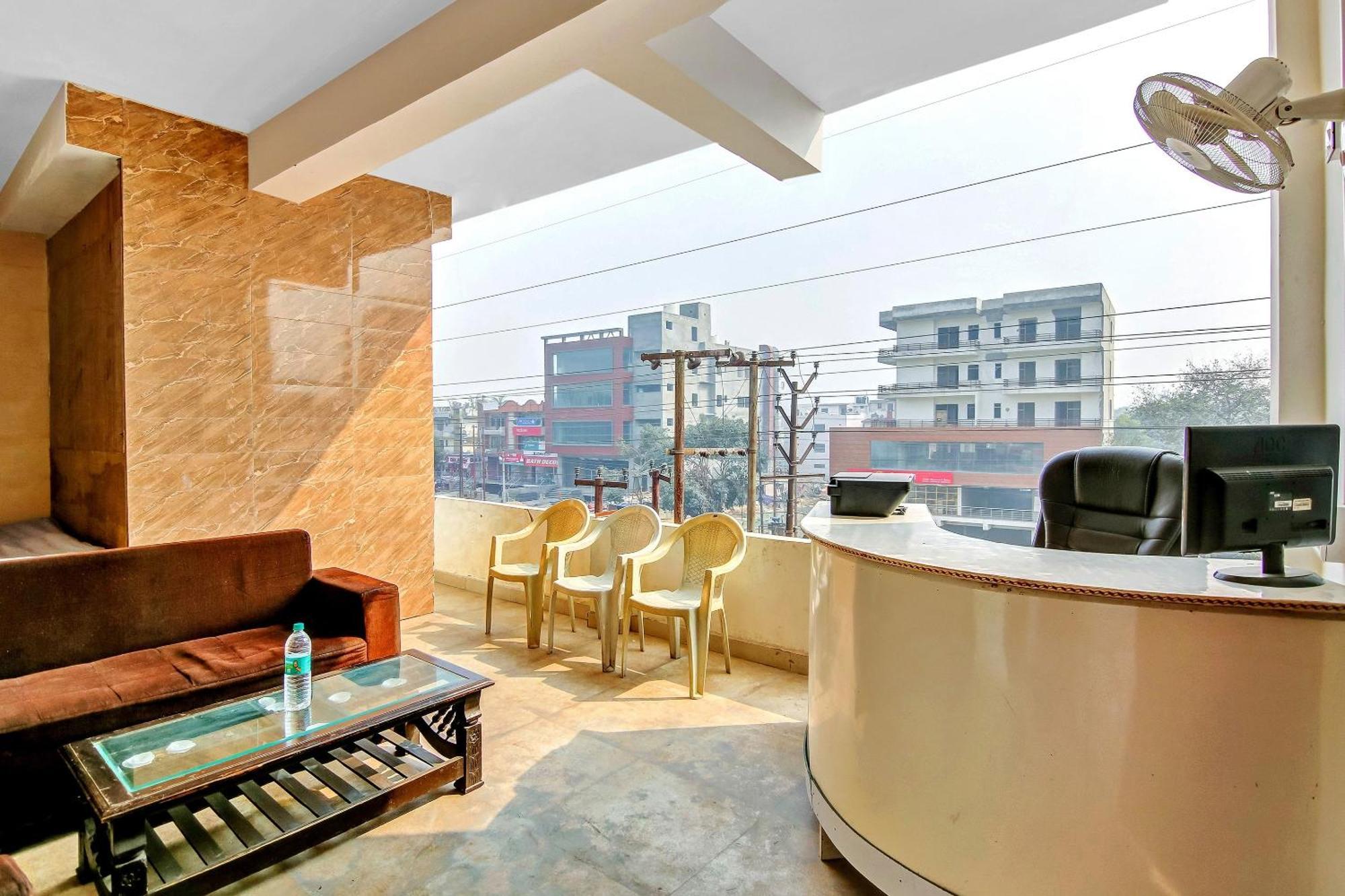 Hotel O Yash Hotel Ghaziabad Dış mekan fotoğraf